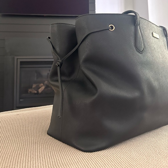 Large Kate Spade Black Leather Tote - Picture 3 of 8